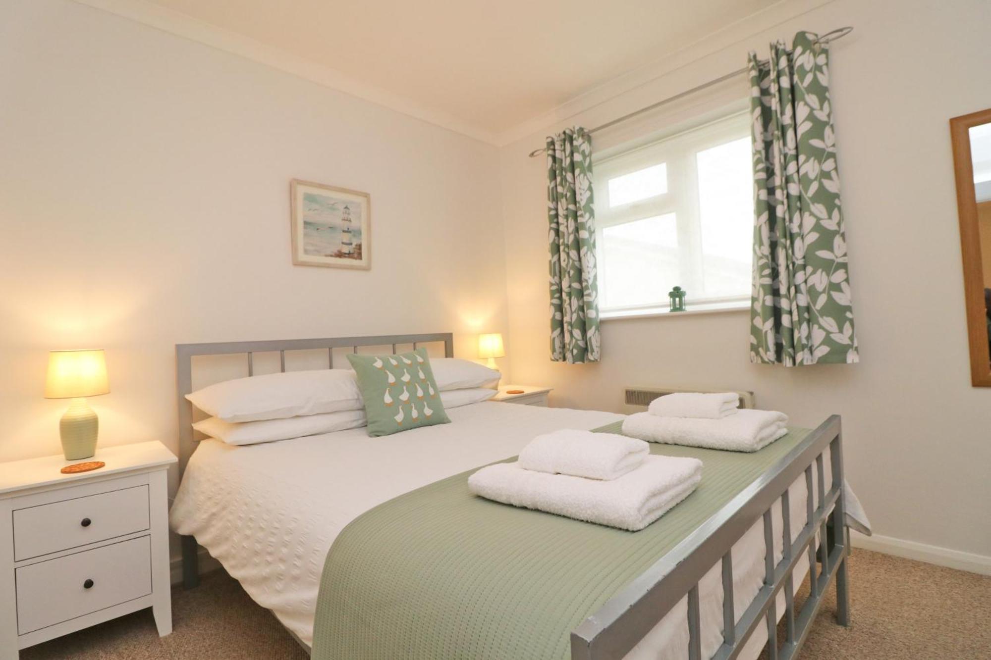 7 Bays For 7 Days! Spacious Bungalow Near 7 Beaches St Merryn Buitenkant foto